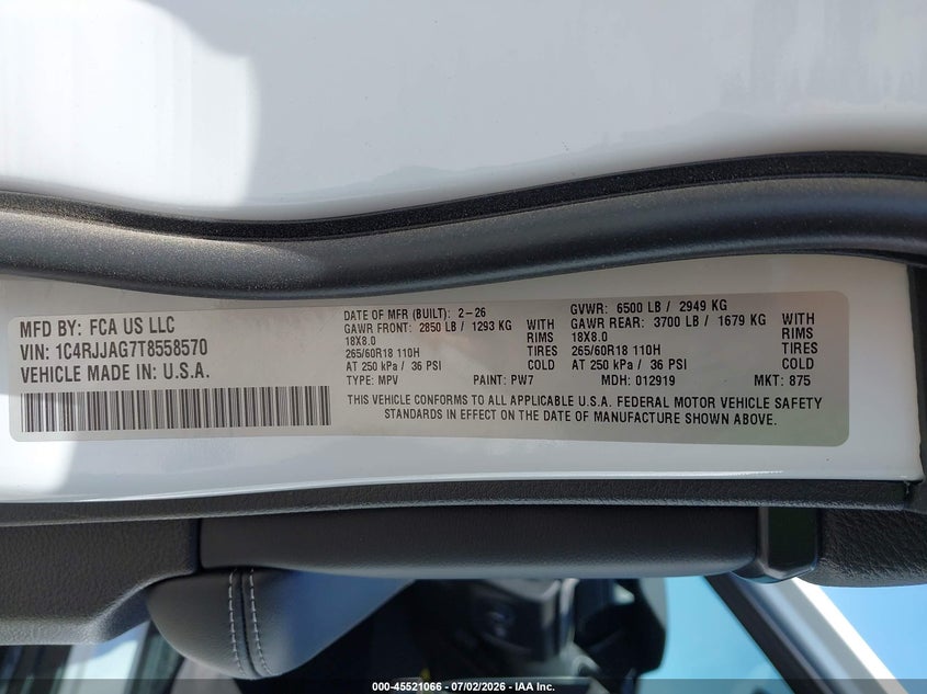 2026 Jeep Grand cherokee VIN 1C4RJJAG7T8558570 IAAI salvage auction — LEFT SIDE, Original (Texas), sold $13,300 on 2026-09-29 (photo 9)