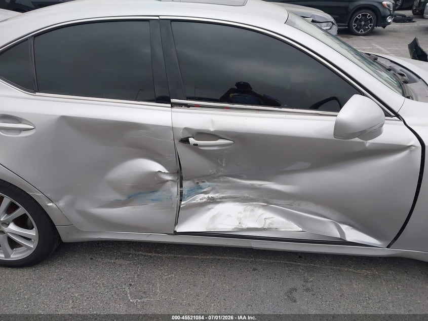 2006 Lexus Is 350 VIN JTHBE262062005113 IAAI salvage auction — RIGHT SIDE, Salvage (California), sold $1,550 on 2026-07-23 (photo 6)