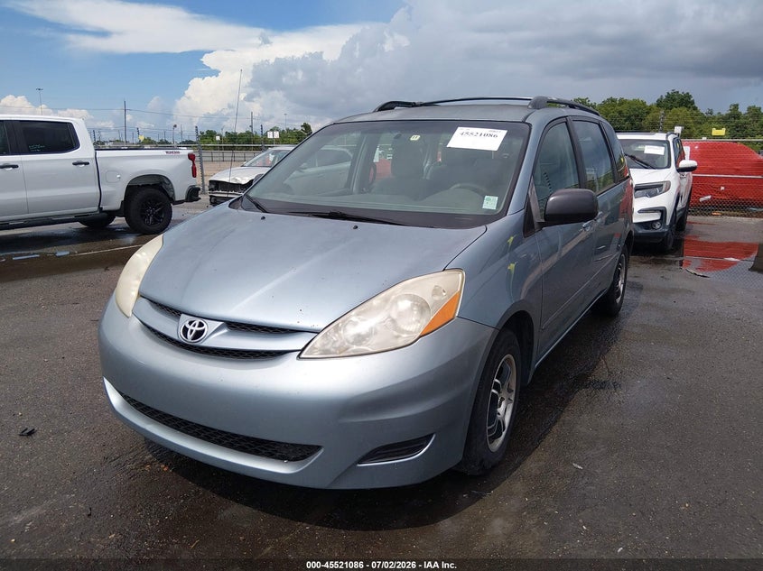 2009 Toyota Sienna VIN 5TDZK23C09S286316 IAAI salvage auction — NORMAL WEAR, Clear (Louisiana), sold $1,825 on 2026-07-13 (photo 2)