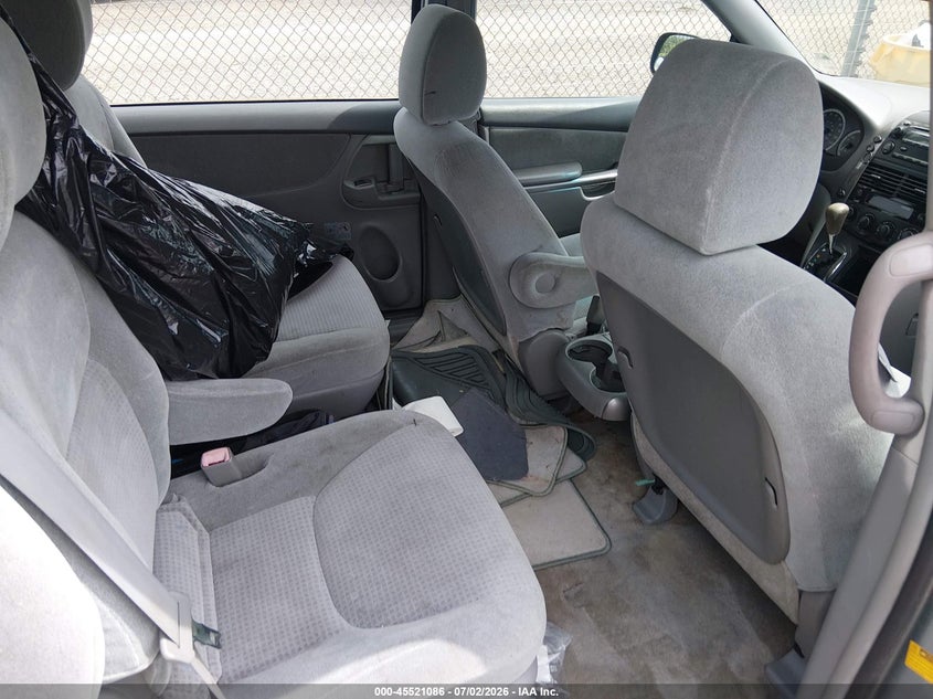 2009 Toyota Sienna VIN 5TDZK23C09S286316 IAAI salvage auction — NORMAL WEAR, Clear (Louisiana), sold $1,825 on 2026-07-13 (photo 8)