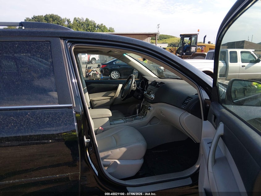 2011 Toyota Highlander VIN 5TDBK3EH7BS066029 IAAI salvage auction — FRONT END, Salvage (West Virginia), sold $1,850 on 2026-07-30 (photo 5)
