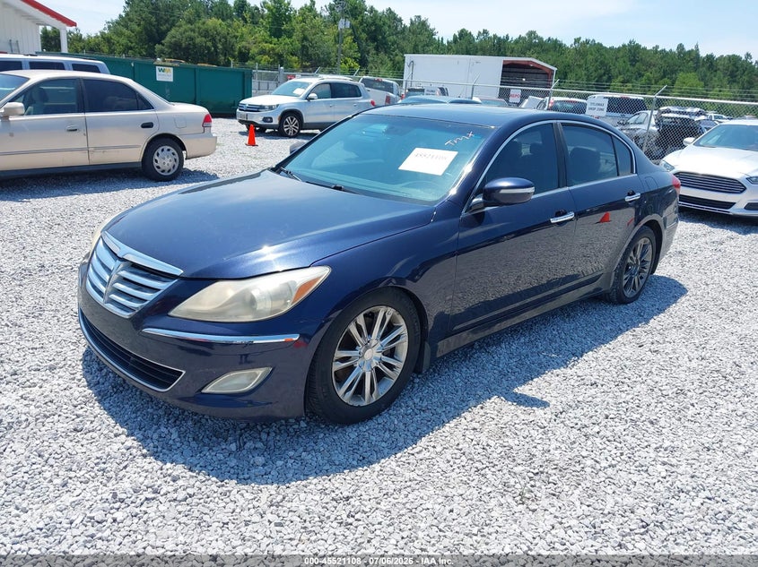 2013 Hyundai Genesis VIN KMHGC4DD0DU223062 IAAI salvage auction — NORMAL WEAR, Clear (Alabama), sold $325 on 2026-08-01 (photo 2)