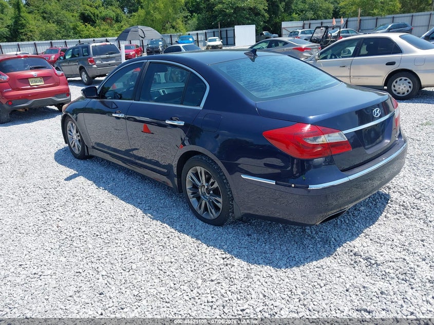 2013 Hyundai Genesis VIN KMHGC4DD0DU223062 IAAI salvage auction — NORMAL WEAR, Clear (Alabama), sold $325 on 2026-08-01 (photo 3)