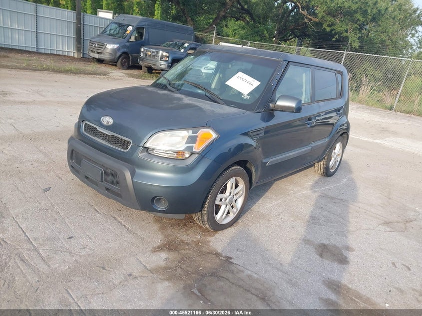 2011 Kia Soul VIN KNDJT2A29B7340555 IAAI salvage auction — NORMAL WEAR, Clear (Florida), sold $625 on 2026-07-15 (photo 2)