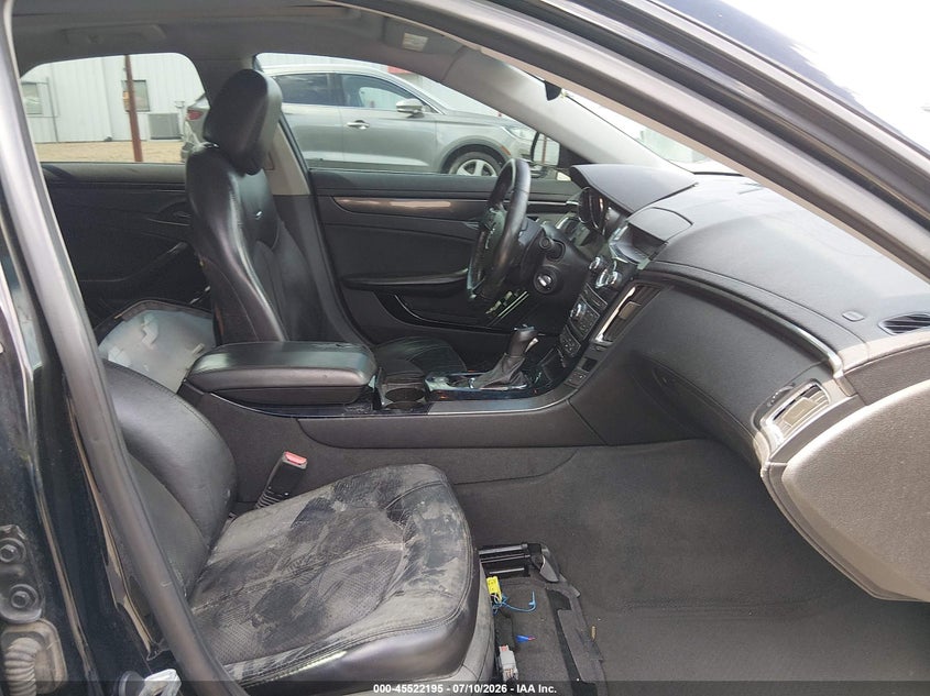 2011 Cadillac Cts VIN 1G6DV5EP9B0139605 IAAI salvage auction — WATER/FLOOD, Salvage (Mississippi), sold $11,600 on 2026-08-05 (photo 5)