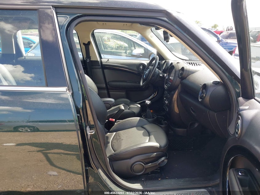 2013 Mini Countryman VIN WMWZC5C5XDWM15099 IAAI salvage auction — NORMAL WEAR, Clear (Illinois), sold $450 on 2026-07-16 (photo 5)