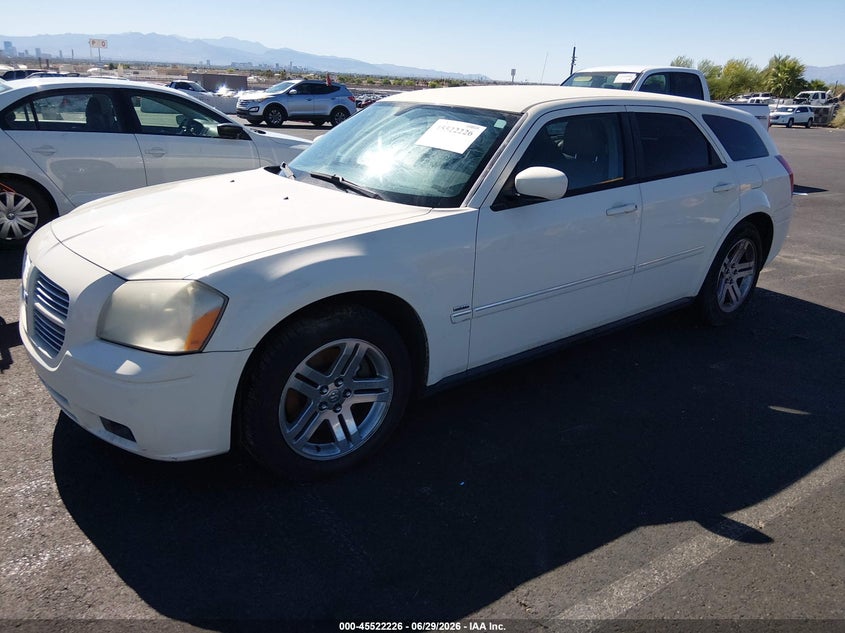 2005 Dodge Magnum VIN 2D4GV582X5H549505 IAAI salvage auction — NORMAL WEAR, Clear (Nevada), sold $25 on 2026-07-24 (photo 2)