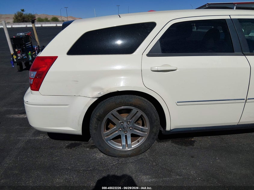 2005 Dodge Magnum VIN 2D4GV582X5H549505 IAAI salvage auction — NORMAL WEAR, Clear (Nevada), sold $25 on 2026-07-24 (photo 6)