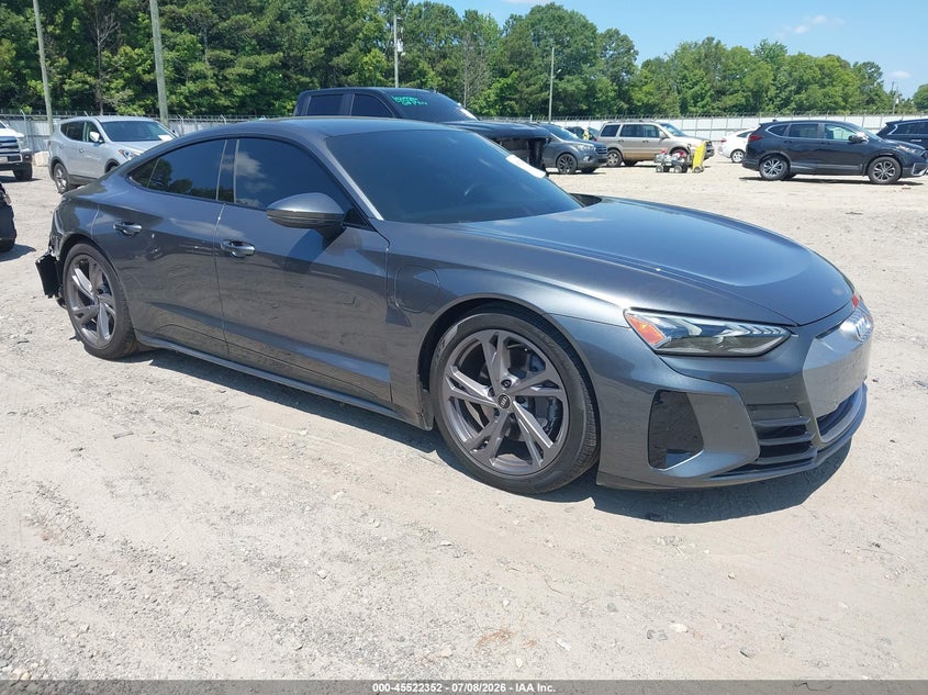 2022 Audi E-tron gt VIN WAUFJBFW2N7004321 IAAI salvage auction — REAR END, Salvage Title, sold $23,300 on 2026-08-19 (photo 1)