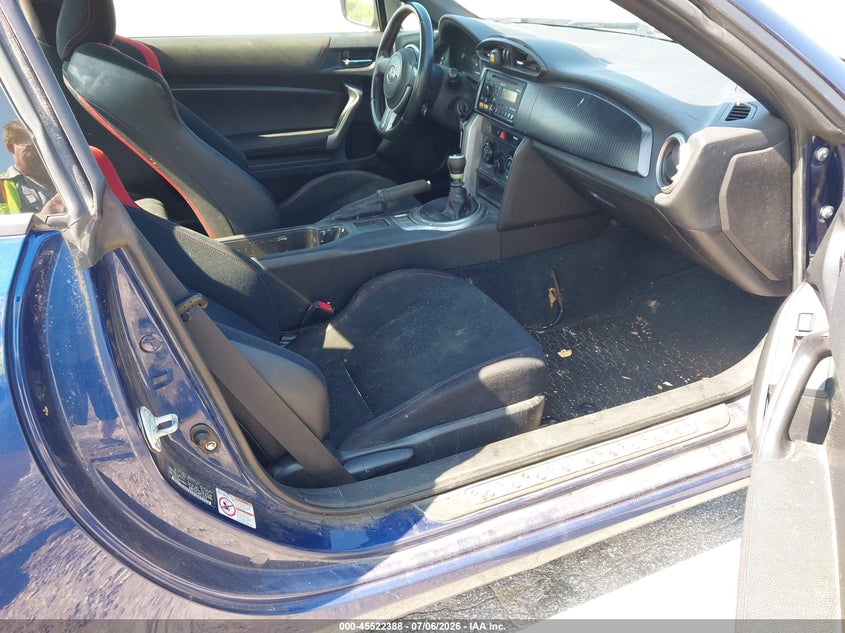 2013 Scion Fr-s VIN JF1ZNAA12D1721142 IAAI salvage auction — NORMAL WEAR, Clear (Illinois), sold $975 on 2026-07-20 (photo 5)