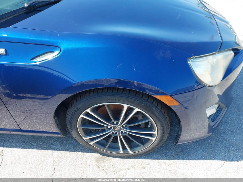 2013 Scion Fr-s VIN JF1ZNAA12D1721142 IAAI salvage auction — NORMAL WEAR, Clear (Illinois), sold $975 on 2026-07-20 (photo 6)