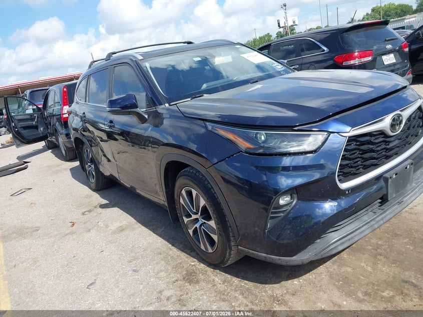 2023 Toyota Highlander VIN 5TDKDRAH3PS018571 — IAAI salvage auction photo