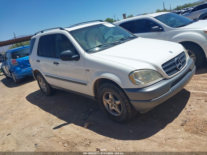 1999 Mercedes-benz Ml-class VIN 4JGAB54E1XA133237 — IAAI salvage auction photo