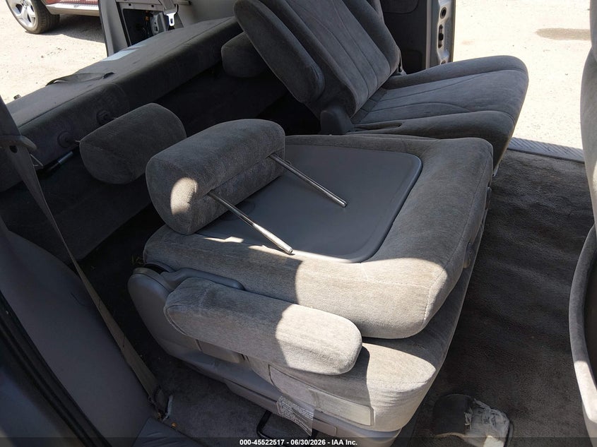 2001 Mazda Mpv VIN JM3LW28Y610178814 IAAI salvage auction — NORMAL WEAR, Clear (Colorado), sold $325 on 2026-07-28 (photo 8)