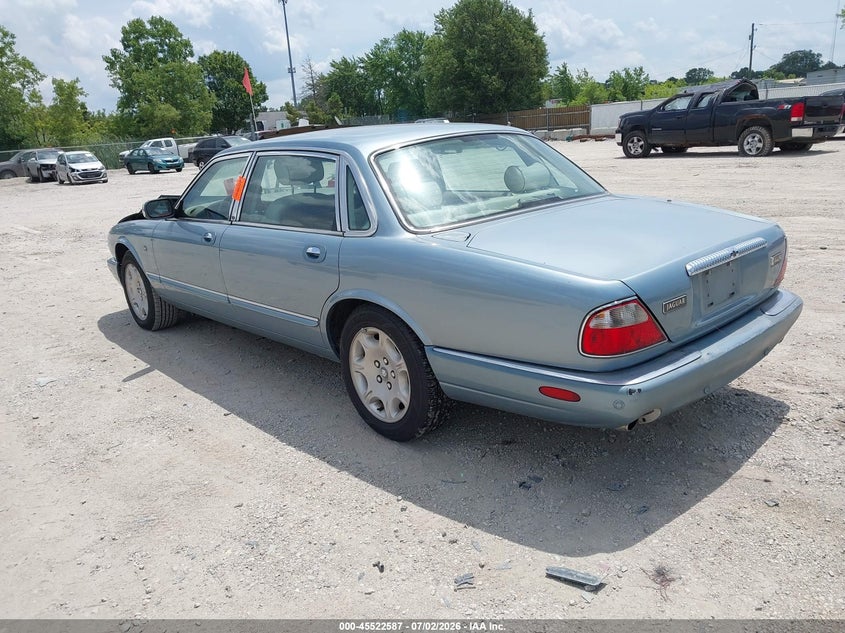 2003 Jaguar Xj series VIN SAJDA24C73LF51550 IAAI salvage auction — FRONT END, Rebuildable (Florida), sold $300 on 2026-07-28 (photo 3)