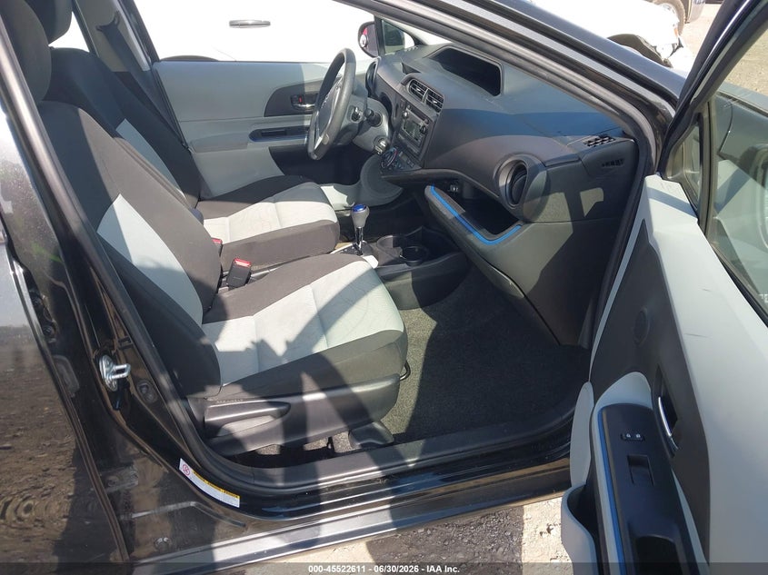 2013 Toyota Prius c VIN JTDKDTB38D1046021 IAAI salvage auction — NORMAL WEAR, Clear (Tennessee), sold $3,550 on 2026-07-09 (photo 5)