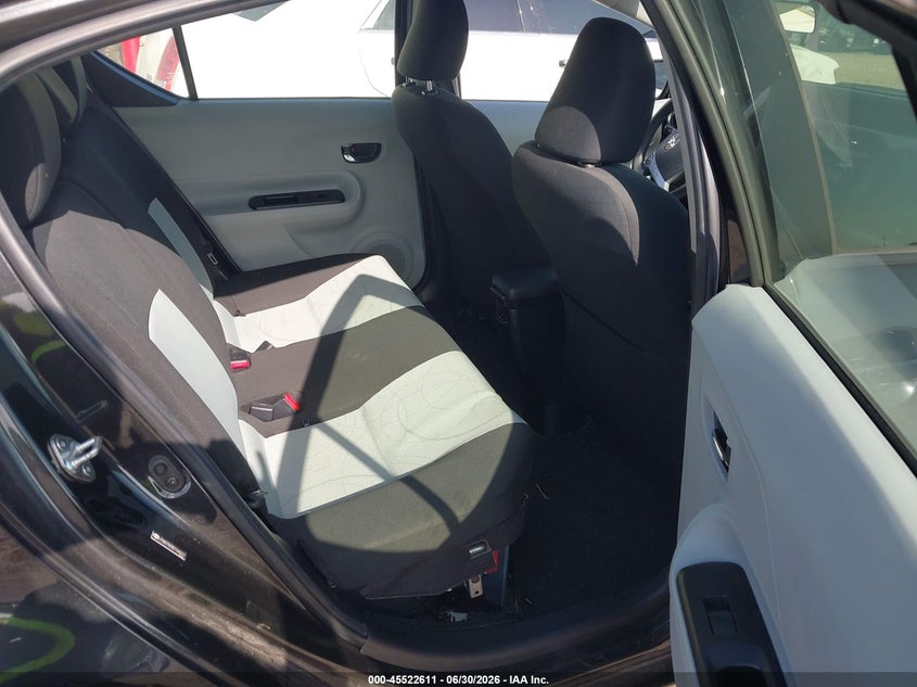 2013 Toyota Prius c VIN JTDKDTB38D1046021 IAAI salvage auction — NORMAL WEAR, Clear (Tennessee), sold $3,550 on 2026-07-09 (photo 8)