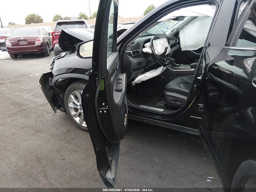 2023 Toyota Highlander VIN 5TDXBRCH3PS124558 IAAI salvage auction — FRONT END, Salvage Title, sold $16,525 on 2026-08-21 (photo 5)