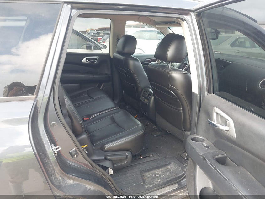 2013 Nissan Pathfinder VIN 5N1AR2MN3DC600944 IAAI salvage auction — RIGHT FRONT, Salvage Title, sold $725 on 2026-08-26 (photo 8)