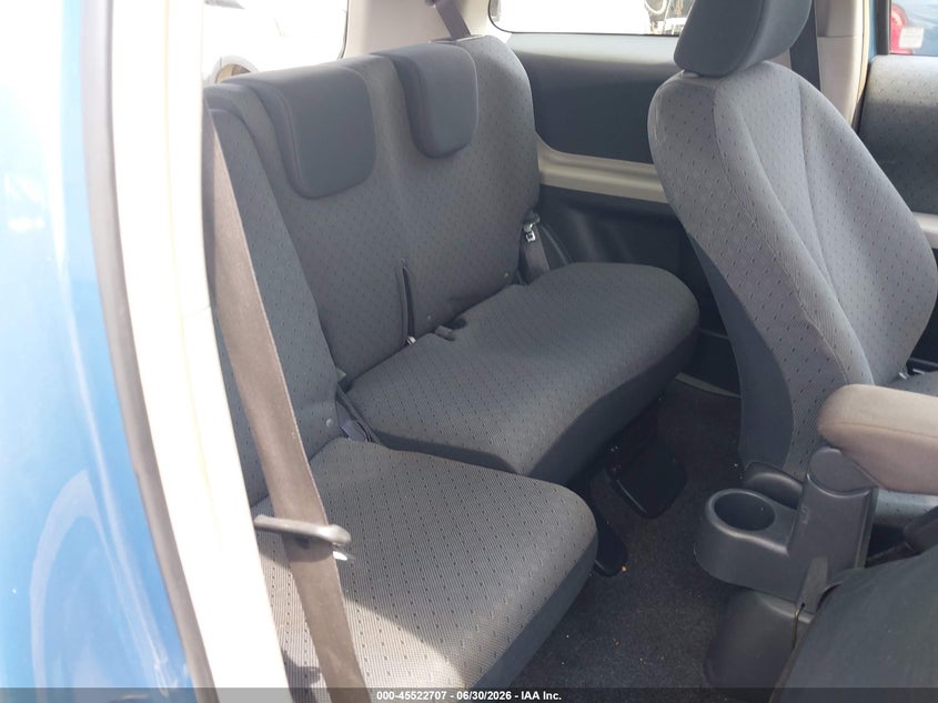 2010 Toyota Yaris VIN JTDJT4K39A5321050 IAAI salvage auction — LEFT FRONT, Salvage (Pennsylvania), sold $900 on 2026-07-22 (photo 8)