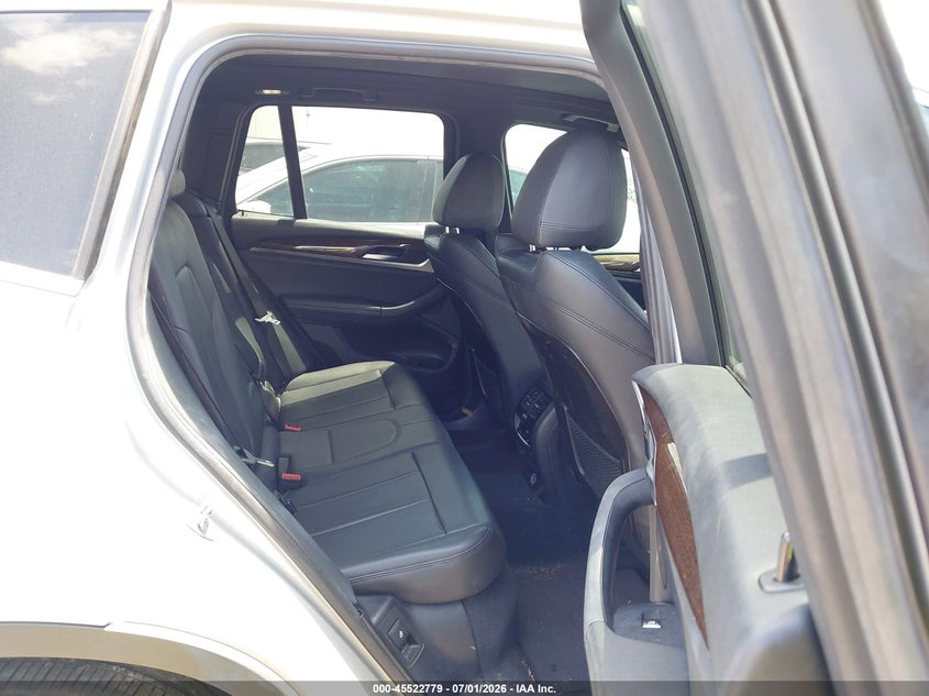 2019 BMW X3 VIN 5UXTR7C59KLF24060 IAAI salvage auction — NORMAL WEAR, Original (Texas), sold $4,200 on 2026-07-20 (photo 8)