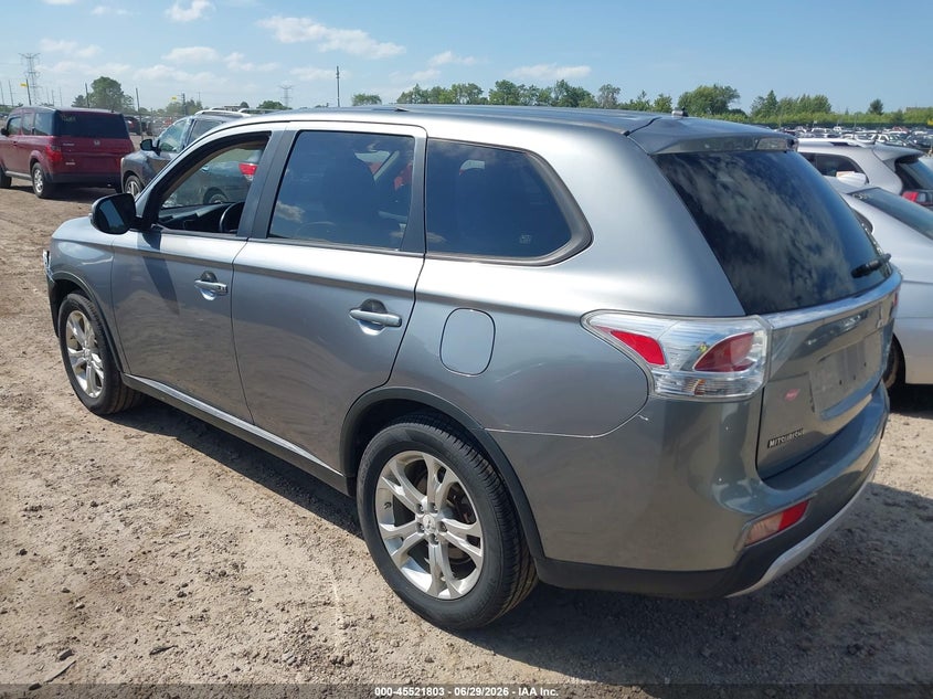 2015 Mitsubishi Outlander VIN JA4AD3A3XFZ008902 IAAI salvage auction — NORMAL WEAR, Clear (Illinois), sold $425 on 2026-07-15 (photo 3)