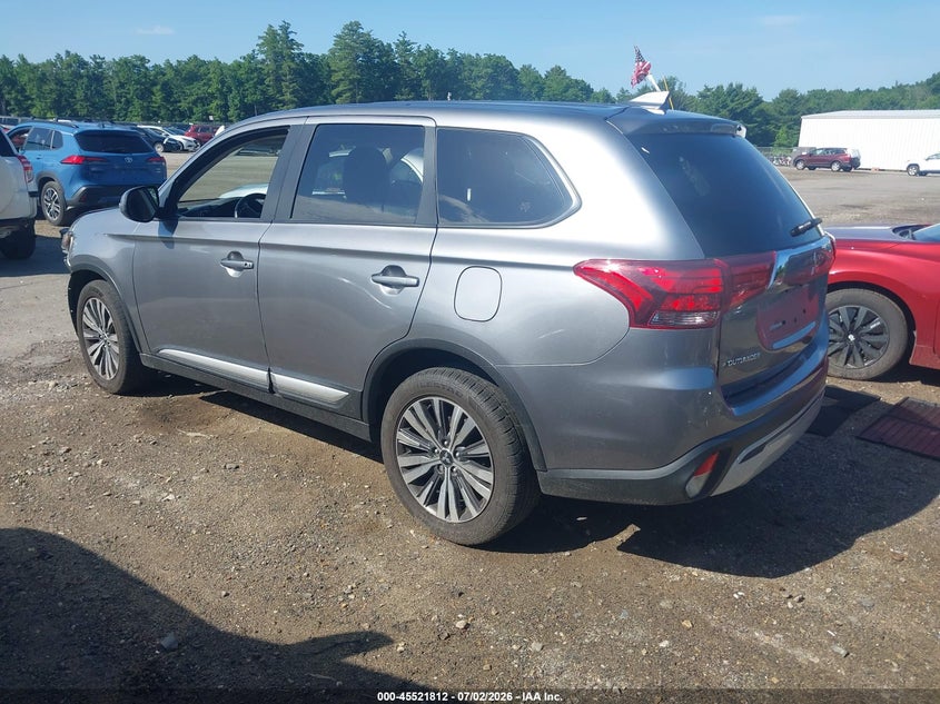 2020 Mitsubishi Outlander VIN JA4AZ3A34LZ045490 IAAI salvage auction — RIGHT SIDE, Salvage (Massachusetts), sold $3,900 on 2026-07-31 (photo 3)