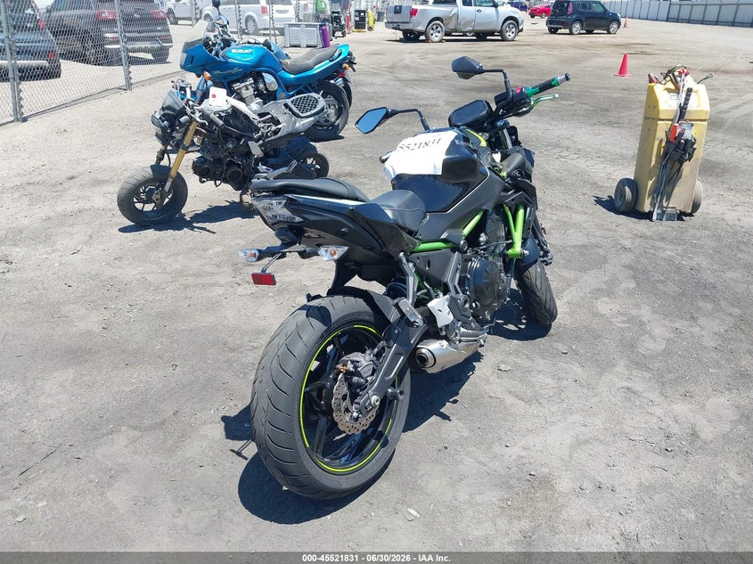 2022 Kawasaki Er VIN ML5EREL14NDA73608 IAAI salvage auction — RIGHT FRONT, Salvage Title, sold $550 on 2026-07-21 (photo 4)