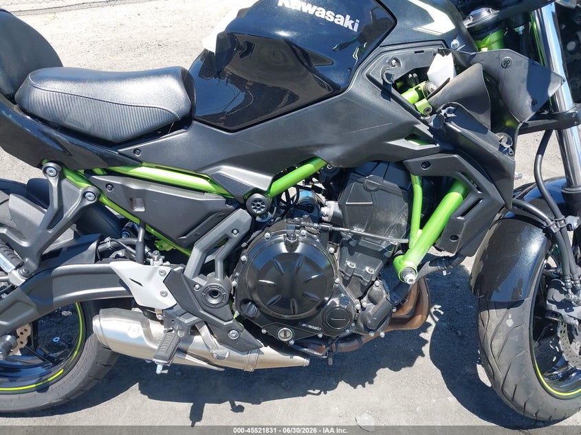 2022 Kawasaki Er VIN ML5EREL14NDA73608 IAAI salvage auction — RIGHT FRONT, Salvage Title, sold $550 on 2026-07-21 (photo 8)