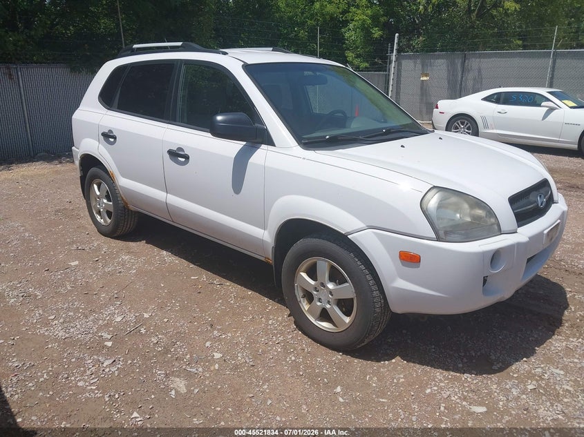 2007 Hyundai Tucson VIN KM8JM12B07U556725 IAAI salvage auction — NORMAL WEAR, Clear-Endorsement (Wisconsin), sold $650 on 2026-07-22 (photo 1)