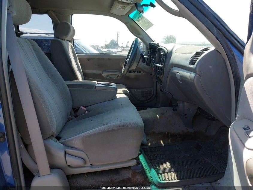 2000 Toyota Tundra VIN 5TBRT3410YS103665 IAAI salvage auction — NORMAL WEAR, Salvage Title - Dealer (California), sold $725 on 2026-07-29 (photo 5)