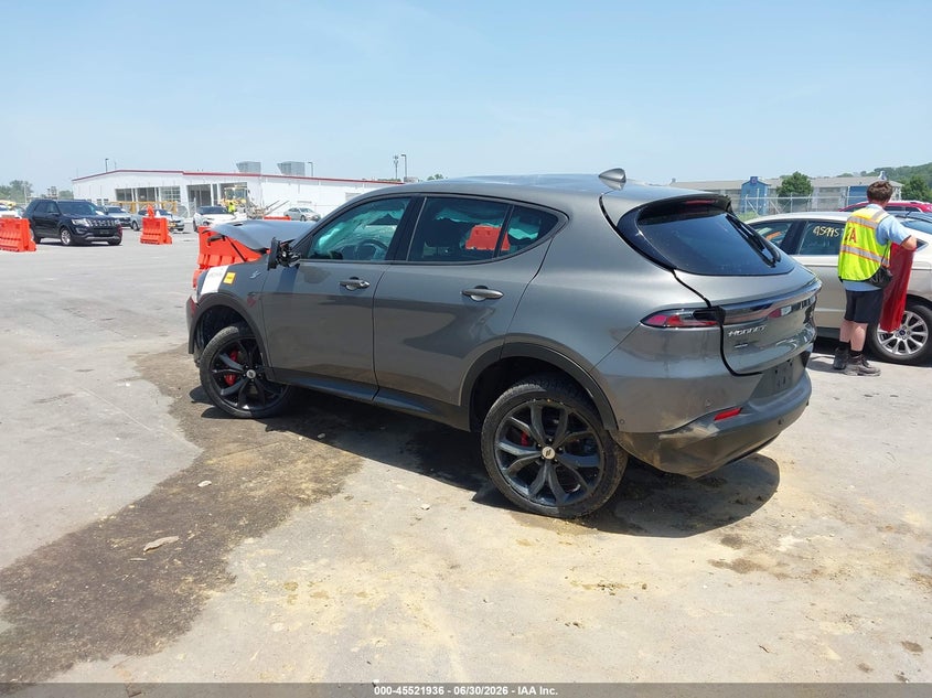 2023 Dodge Hornet VIN ZACNDFAN8P3A00833 IAAI salvage auction — ROLLOVER, Salvage (Missouri), sold $675 on 2026-08-18 (photo 3)