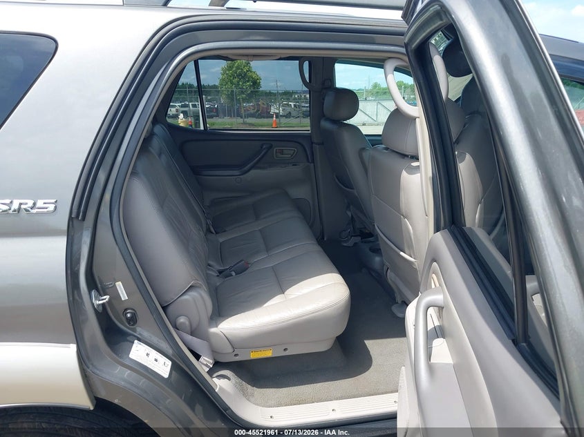 2004 Toyota Sequoia VIN 5TDBT44A44S210890 IAAI salvage auction — SIDE, Clear (Virginia), sold $850 on 2026-07-31 (photo 8)