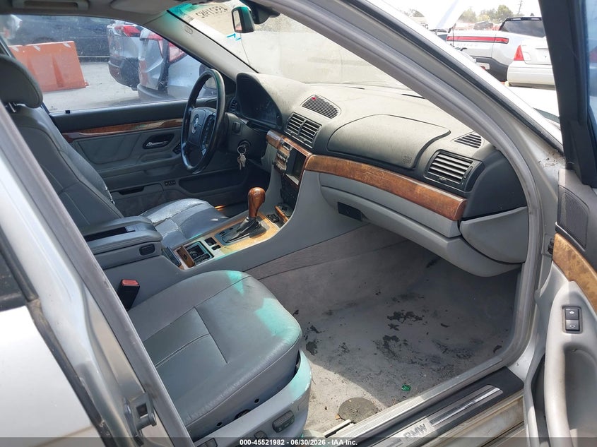 2001 BMW 7 series VIN WBAGH83471DP22884 IAAI salvage auction — NORMAL WEAR, Clear - Dealer Only (California), sold $375 on 2026-07-08 (photo 5)