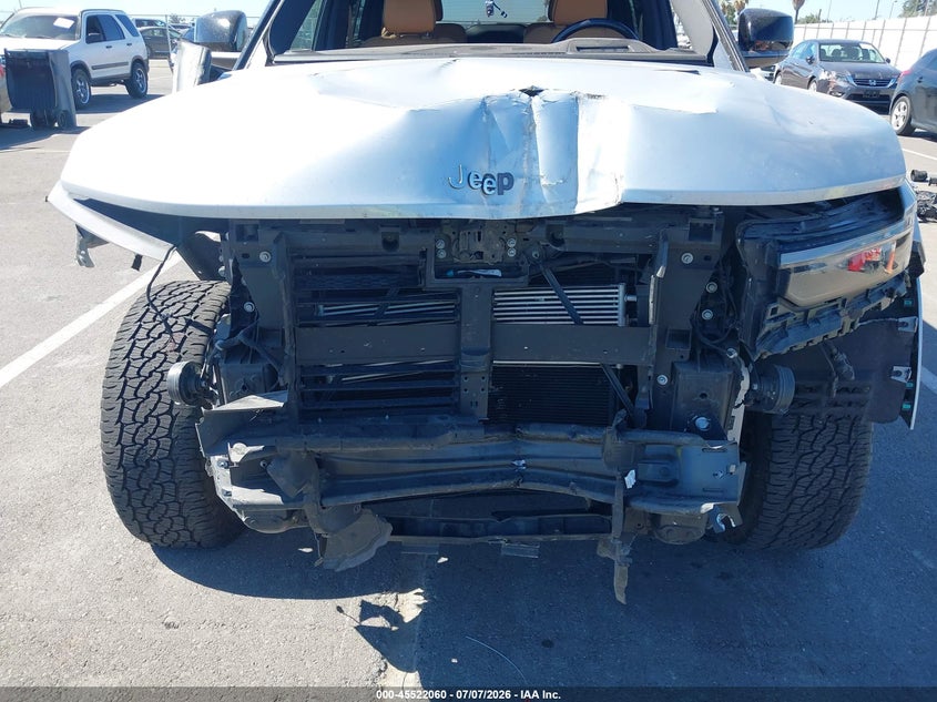 2022 Jeep Grand cherokee VIN 1C4RJKEG4N8549778 IAAI salvage auction — FRONT END, Salvage Title, sold $8,100 on 2026-08-11 (photo 6)