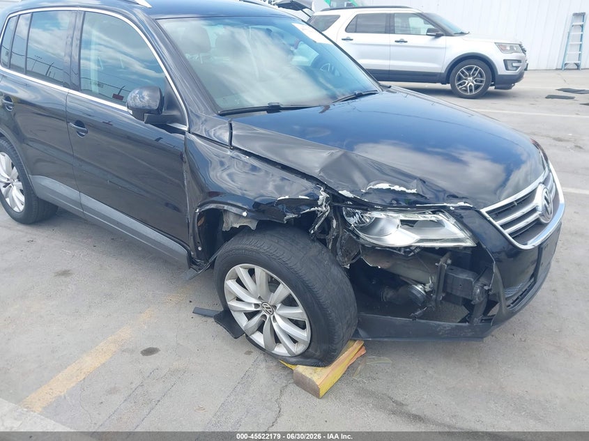 2011 Volkswagen Tiguan VIN WVGAV7AX2BW545445 IAAI salvage auction — RIGHT FRONT, Salvage (California), sold $700 on 2026-07-22 (photo 6)