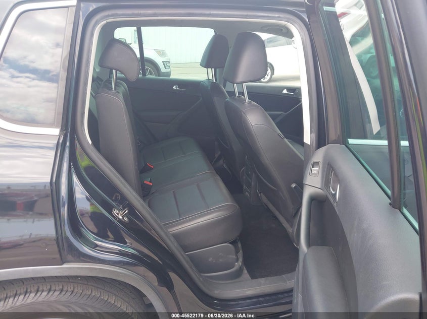 2011 Volkswagen Tiguan VIN WVGAV7AX2BW545445 IAAI salvage auction — RIGHT FRONT, Salvage (California), sold $700 on 2026-07-22 (photo 8)