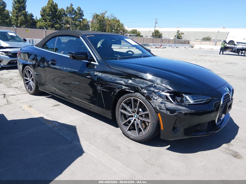 2027 BMW 4er VIN WBA53DB0XVCX77368 IAAI salvage auction — SIDE, Clear (California), sold $43,400 on 2026-07-29 (photo 1)