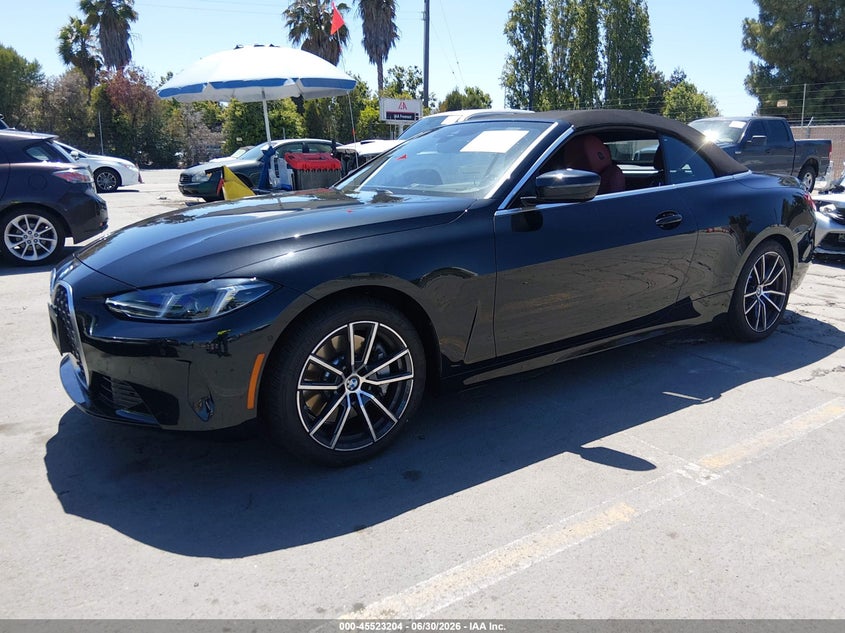 2027 BMW 4er VIN WBA53DB0XVCX77368 IAAI salvage auction — SIDE, Clear (California), sold $43,400 on 2026-07-29 (photo 2)