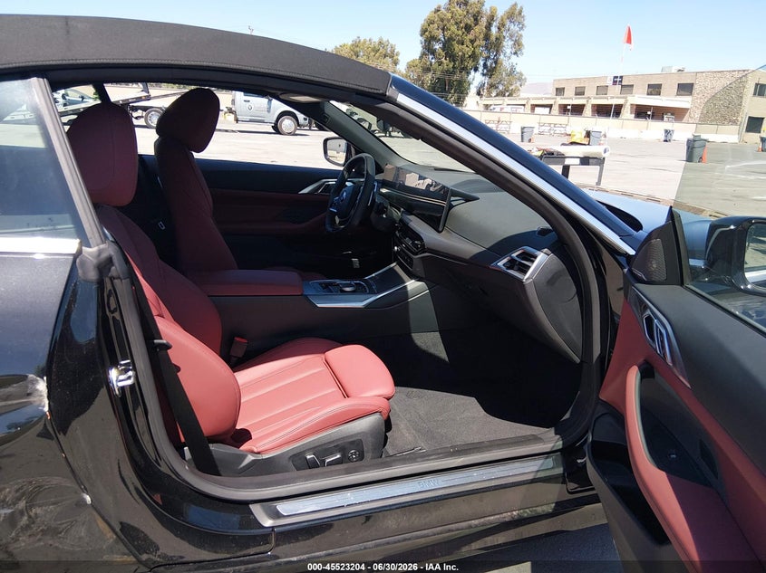 2027 BMW 4er VIN WBA53DB0XVCX77368 IAAI salvage auction — SIDE, Clear (California), sold $43,400 on 2026-07-29 (photo 5)
