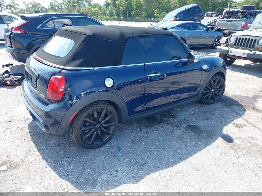 2019 Mini Convertible VIN WMWWG9C52K3E39977 IAAI salvage auction — NORMAL WEAR, Clear (Florida), sold $3,025 on 2026-07-29 (photo 4)