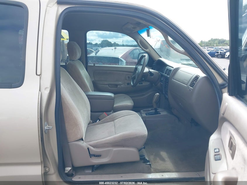 2004 Toyota Tacoma VIN 5TEGM92N74Z380850 IAAI salvage auction — NORMAL WEAR, Clear-Dealer Only (Washington), sold $1,750 on 2026-07-09 (photo 5)