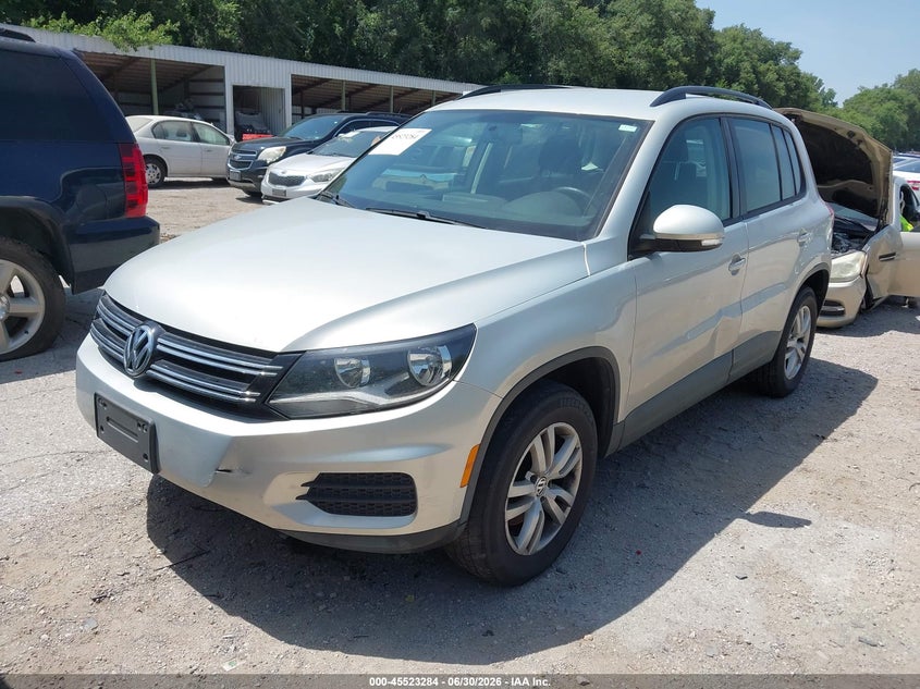 2015 Volkswagen Tiguan VIN WVGAV7AX5FW593527 IAAI salvage auction — NORMAL WEAR, Clear (Kansas), sold $1,250 on 2026-07-29 (photo 2)