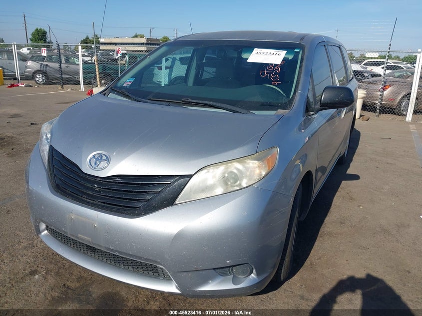 2013 Toyota Sienna VIN 5TDZK3DC4DS358311 IAAI salvage auction — REAR END, Salvage (California), sold $1,550 on 2026-07-10 (photo 2)