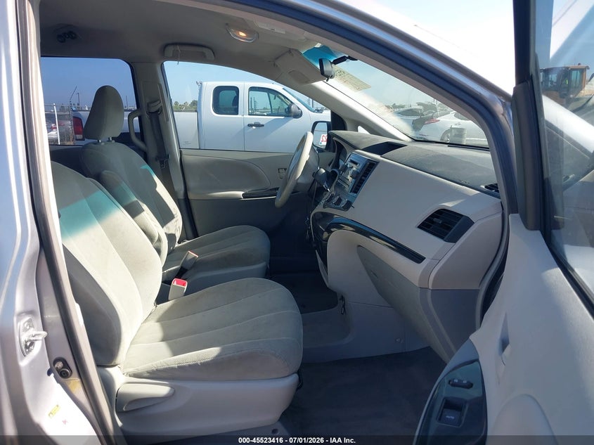 2013 Toyota Sienna VIN 5TDZK3DC4DS358311 IAAI salvage auction — REAR END, Salvage (California), sold $1,550 on 2026-07-10 (photo 5)