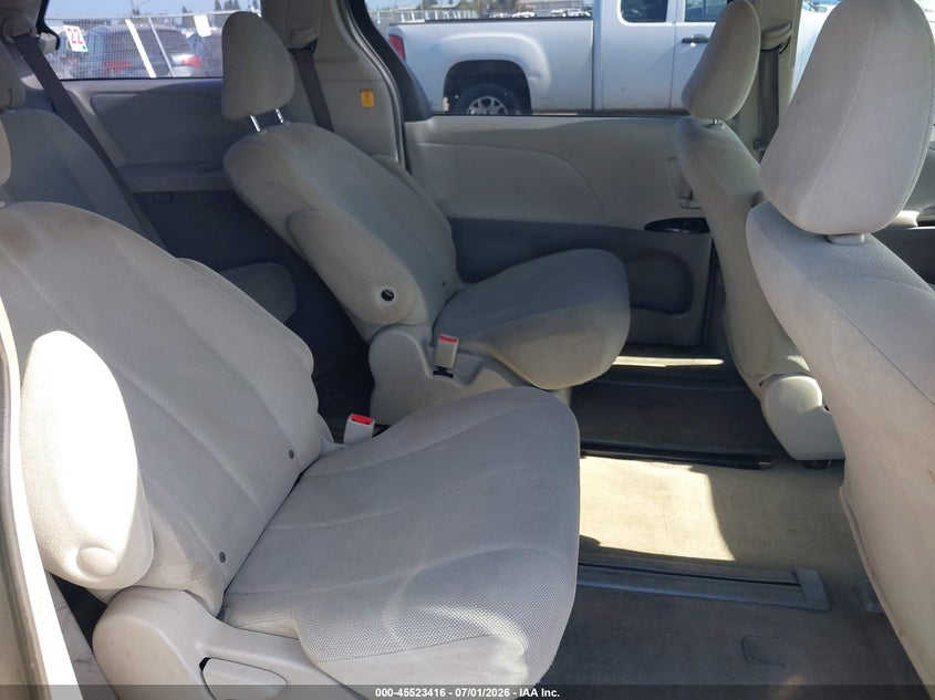 2013 Toyota Sienna VIN 5TDZK3DC4DS358311 IAAI salvage auction — REAR END, Salvage (California), sold $1,550 on 2026-07-10 (photo 8)