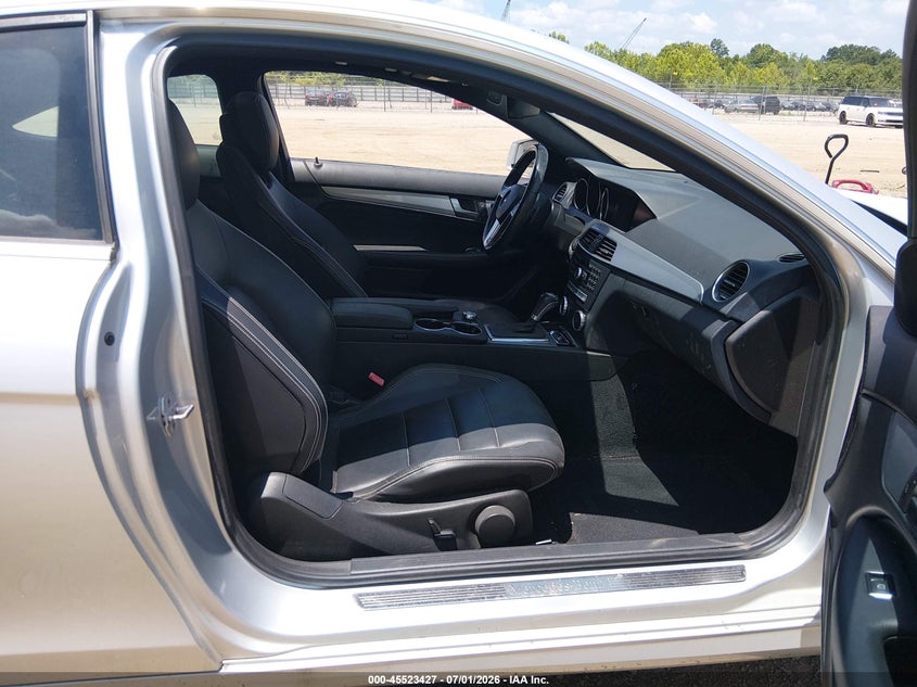 2012 Mercedes-benz C-klasse VIN WDDGJ5HB5CF918154 IAAI salvage auction — SIDE, Clear (Tennessee), sold $1,450 on 2026-07-26 (photo 5)