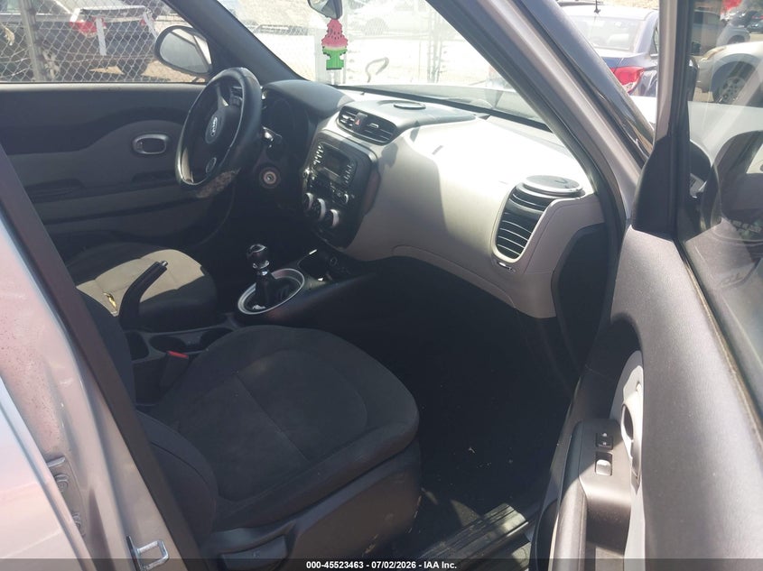 2015 Kia Soul VIN KNDJN2A29F7759134 IAAI salvage auction — RIGHT FRONT, Salvage Title, sold $400 on 2026-07-31 (photo 5)