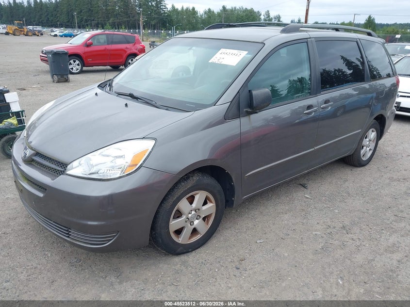 2004 Toyota Sienna VIN 5TDZA23C64S214211 IAAI salvage auction — NORMAL WEAR, Clear (Washington), sold $375 on 2026-07-09 (photo 2)