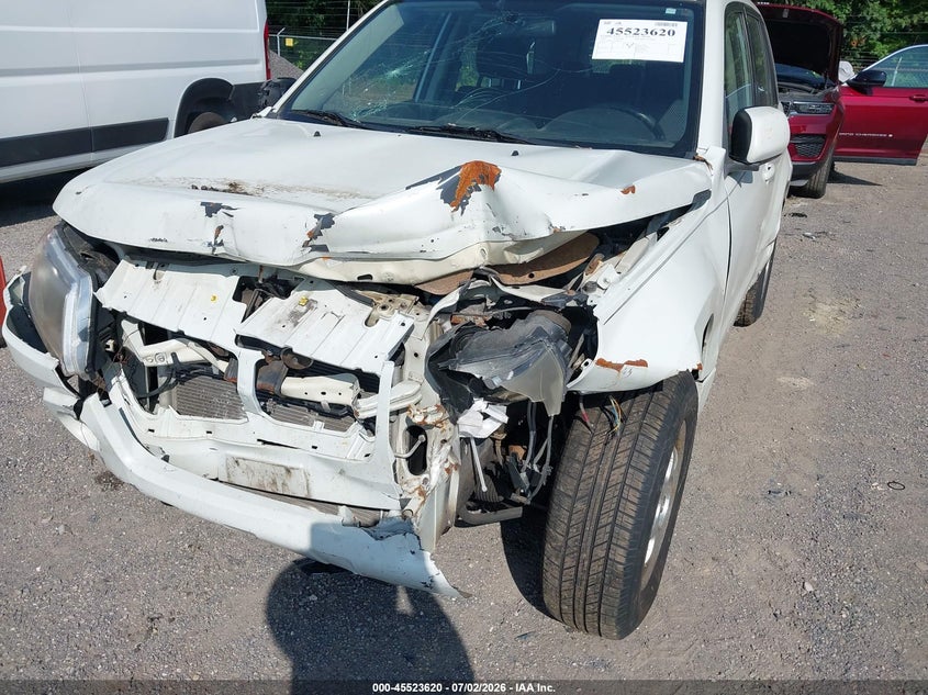 2007 Suzuki Grand vitara VIN JS3TD941474202045 IAAI salvage auction — NORMAL WEAR, Original (Ohio), sold $300 on 2026-07-27 (photo 6)